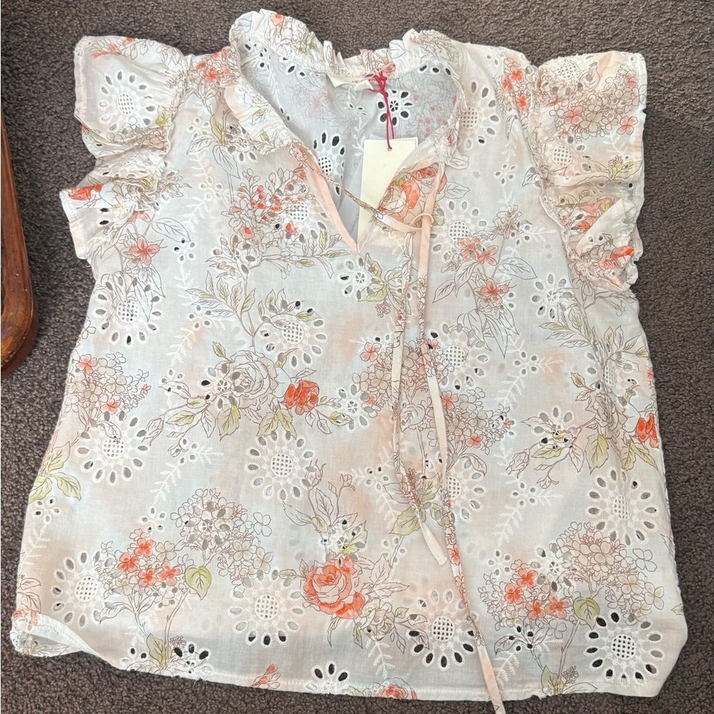 Solitaire Floral Eyelet Blouse in peach and Cream